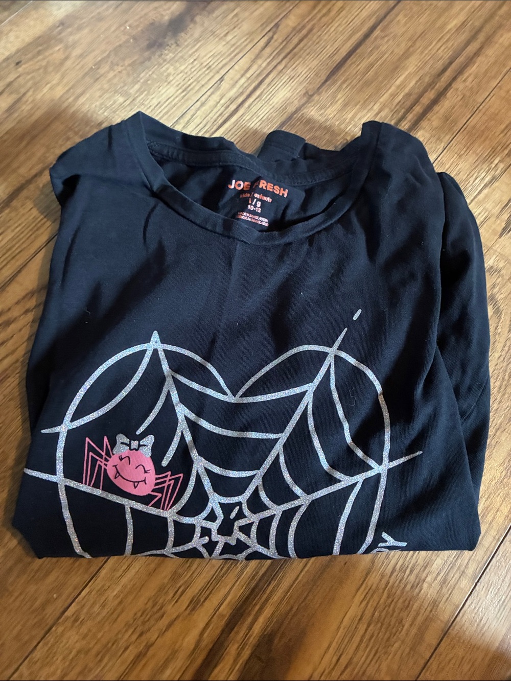 Joe Fresh Black Long-Sleeve Spider Web Heart Tee with Pink Spider - Picture 2 of 2